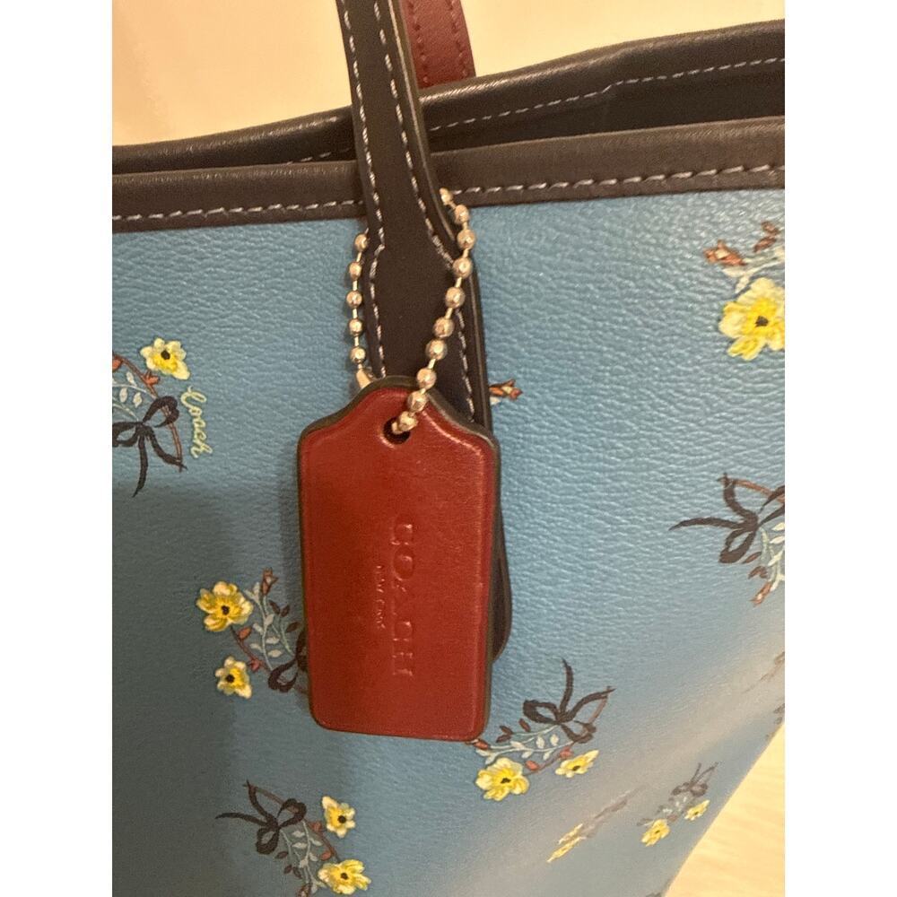 Coach City Tote Blue Multi Floral Bow Print w/ Matching Slim Wallet Set - Picture 4 of 12